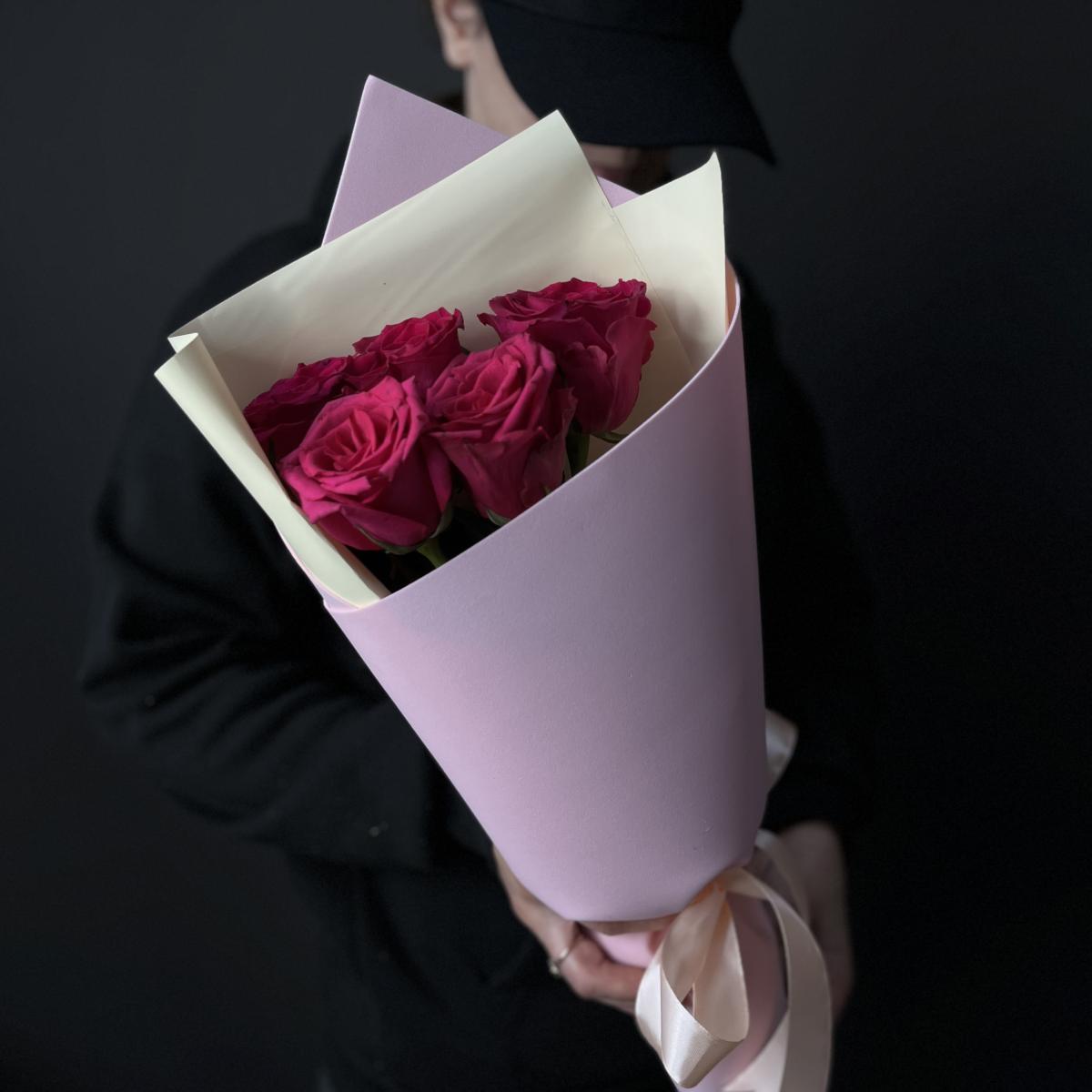 Букеты из розовых роз 40 см (Эквадор) артикул - 90514